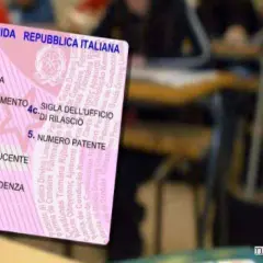 Patente di guida italiana. Scopri cosa succede se perdi la patente e le procedure per ottenerne una nuova.