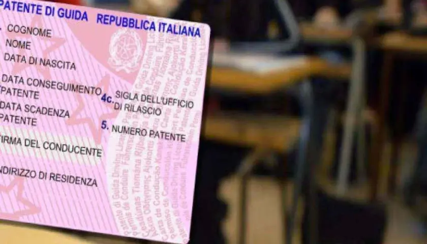 Patente di guida italiana. Scopri cosa succede se perdi la patente e le procedure per ottenerne una nuova.