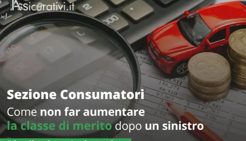 Consigli per il recupero classe di merito dopo sinistro. Auto, calcolatrice e monete simboleggiano le assicurazioni.
