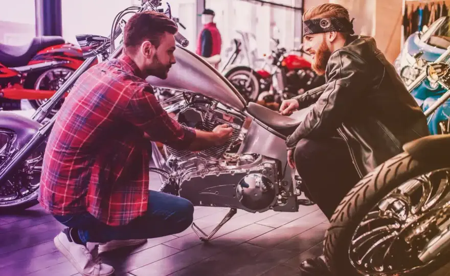 Quanto costa targare una moto? Spese, documenti e casi