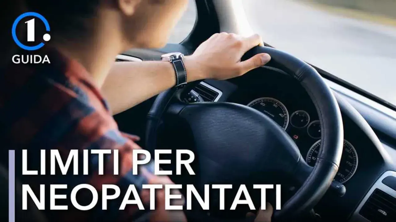Un neopatentato al volante di un'auto con più di 55 kW. Guida sicura e informata sui limiti.