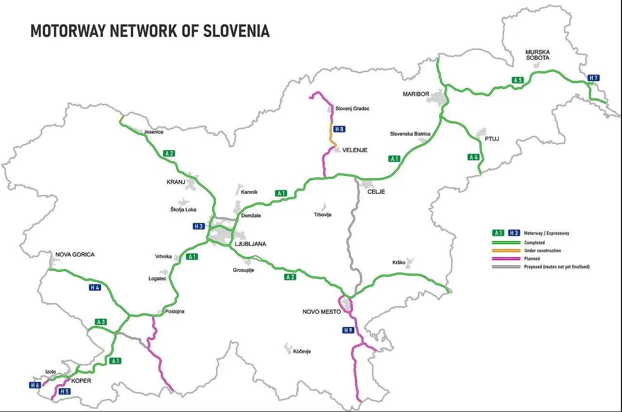 Mappa della rete autostradale slovena. Percorsi completati, in costruzione e pianificati, utili per chi cerca un'autostrada Slovenia senza vignetta.
