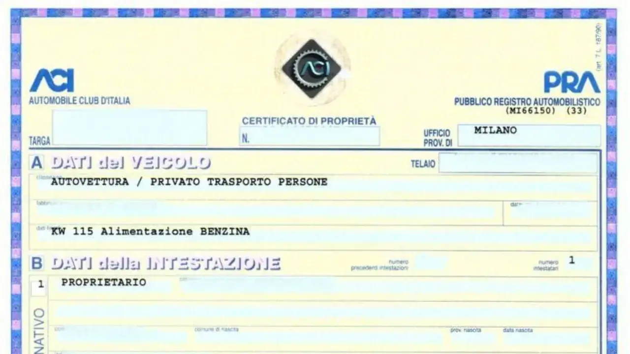 Certificato di proprietà auto ACI-PRA, con dati del veicolo e del proprietario. Documento essenziale per la gestione del tuo veicolo.